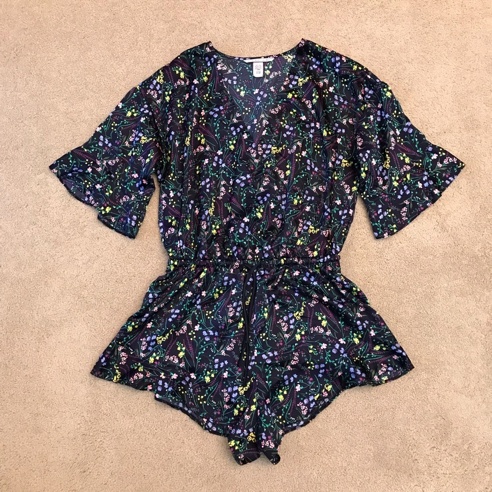 Victoria Secret Navy Floral Romper Sleepwear Size S Dainty Wildflowers Cottage